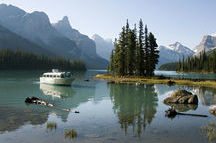 Spirit Island Maligne Lake Cruise Jasper-Jasper National Park Spirit Island Maligne Lake Cruise Jasper-Jasper National Park